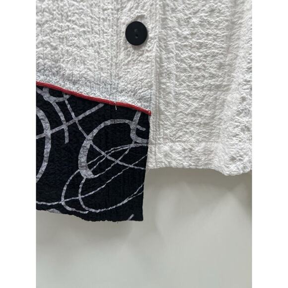 Ali Miles Women’s 3/4 Ruched Sleeve Button Up Puckered Fabric Top Size Large - Picture 6 of 9